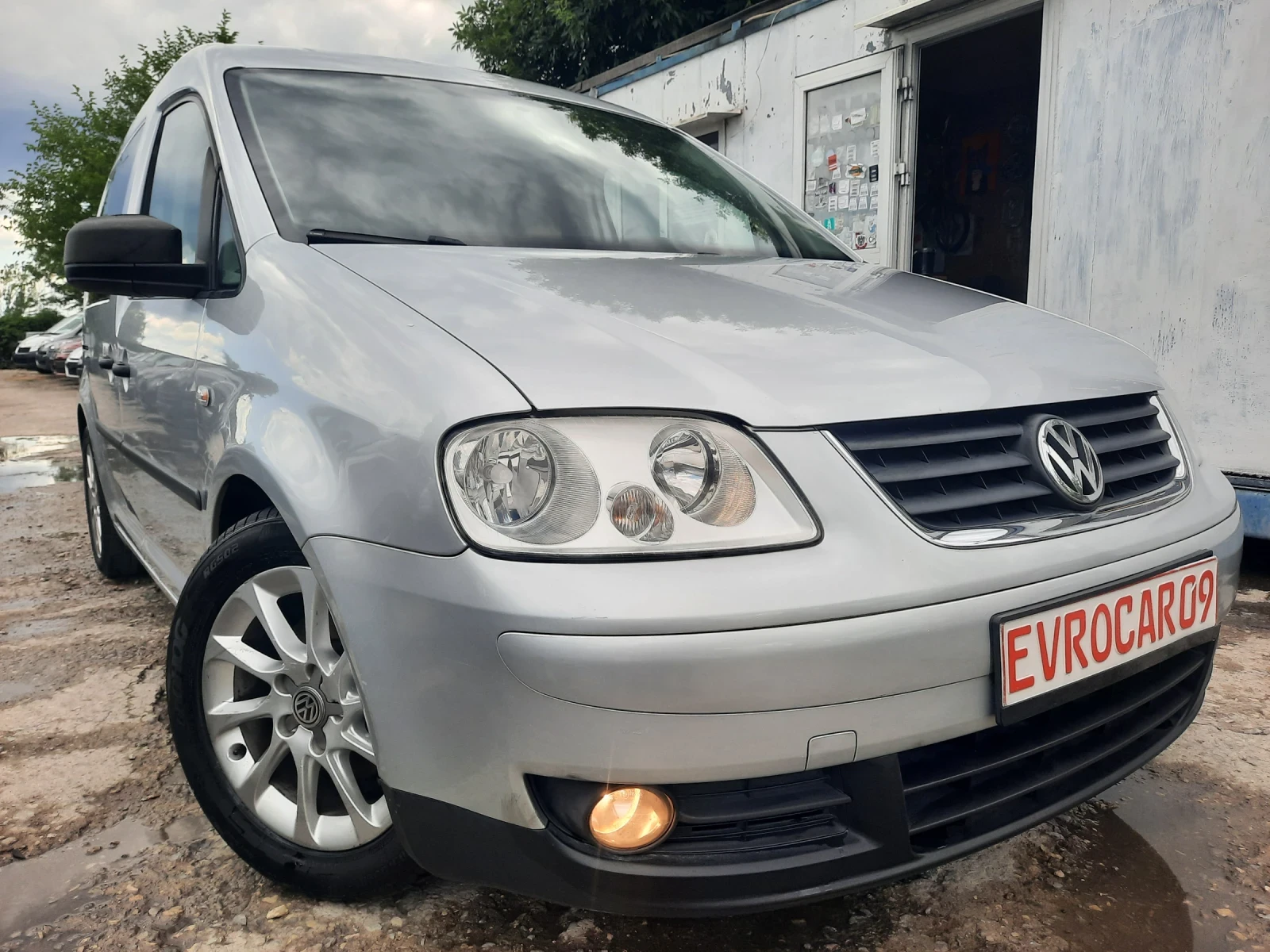 VW Caddy 2009та 80к.с НОВ!, снимка 2 - Автомобили и джипове - 55237811
