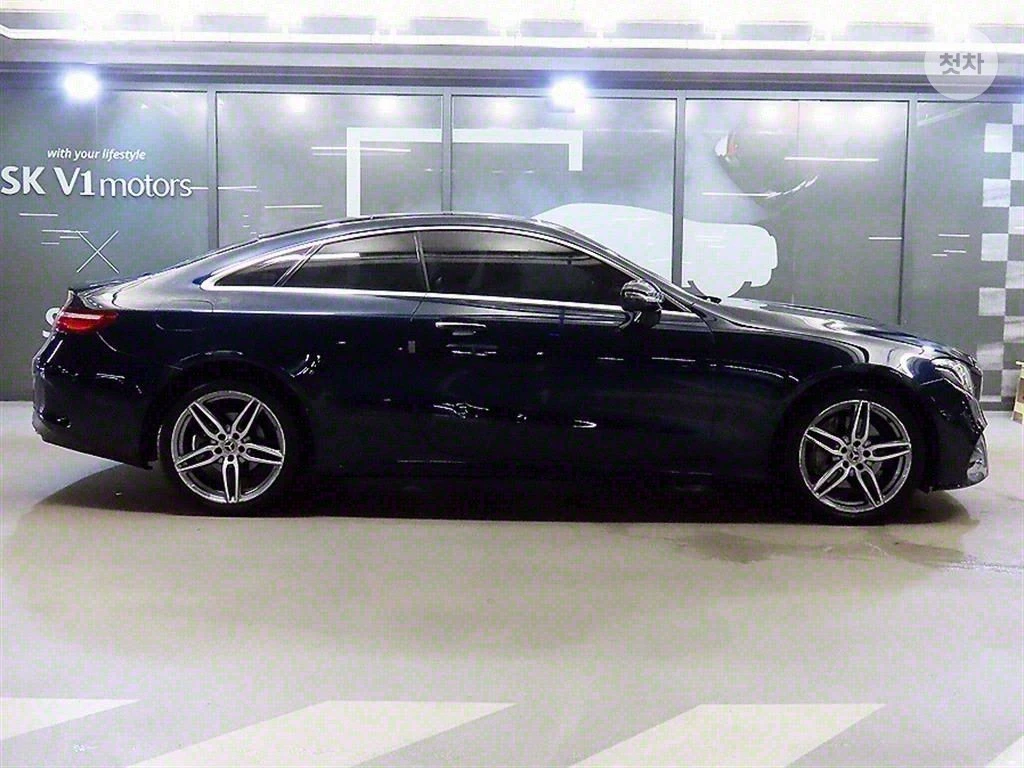 Mercedes-Benz E 220 AMG LINE HEAD UP 360CAM PANORAMA BURMESTER, снимка 5 - Автомобили и джипове - 55418132