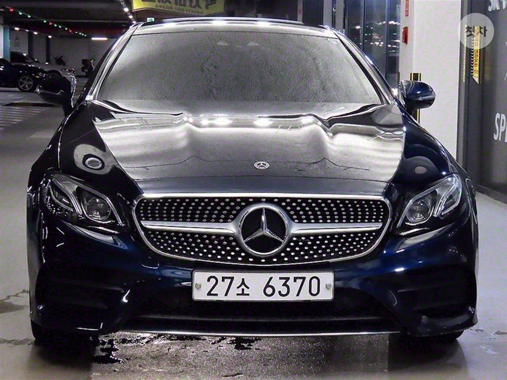 Mercedes-Benz E 220 AMG LINE HEAD UP 360CAM PANORAMA BURMESTER, снимка 3 - Автомобили и джипове - 55418132
