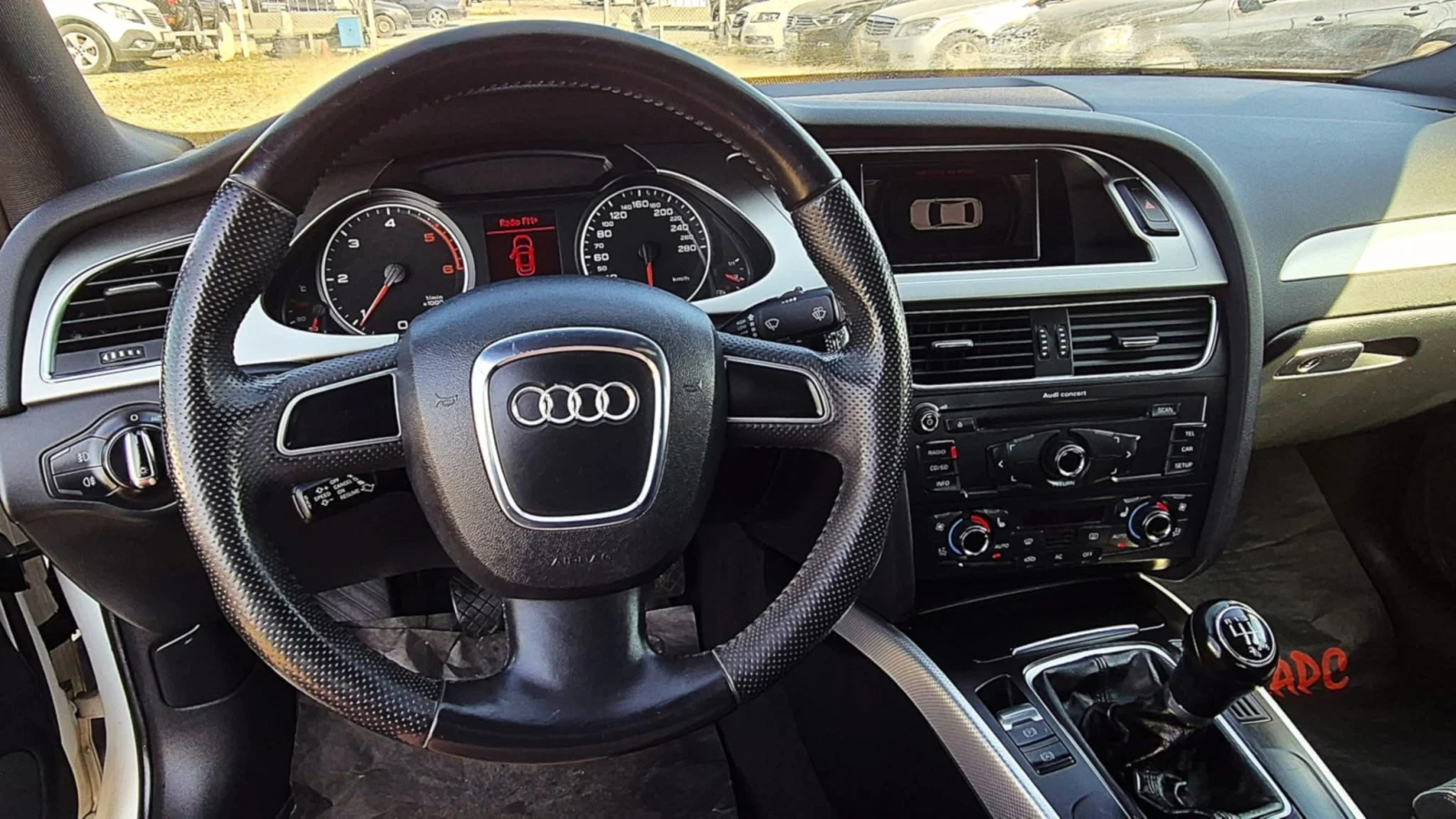 Audi A4 2.0 TDI, снимка 8 - Автомобили и джипове - 55438366