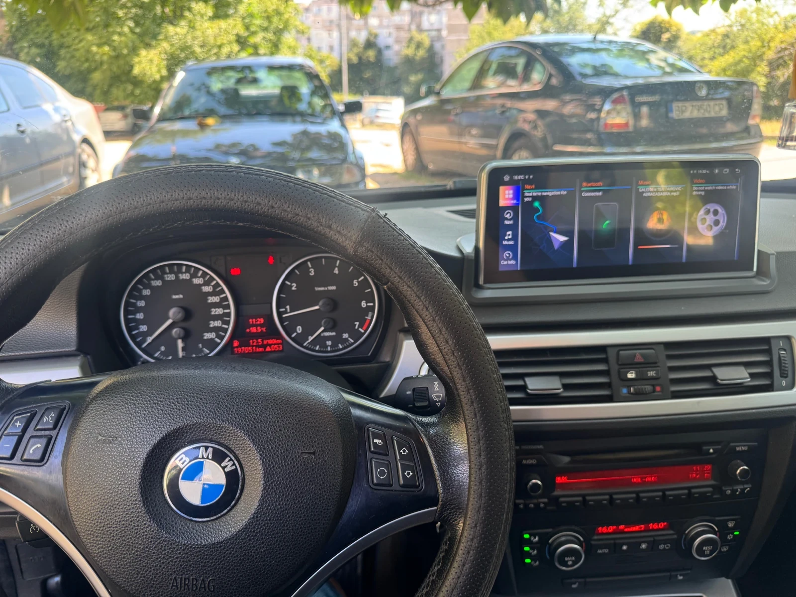 BMW 318, снимка 6 - Автомобили и джипове - 55661824