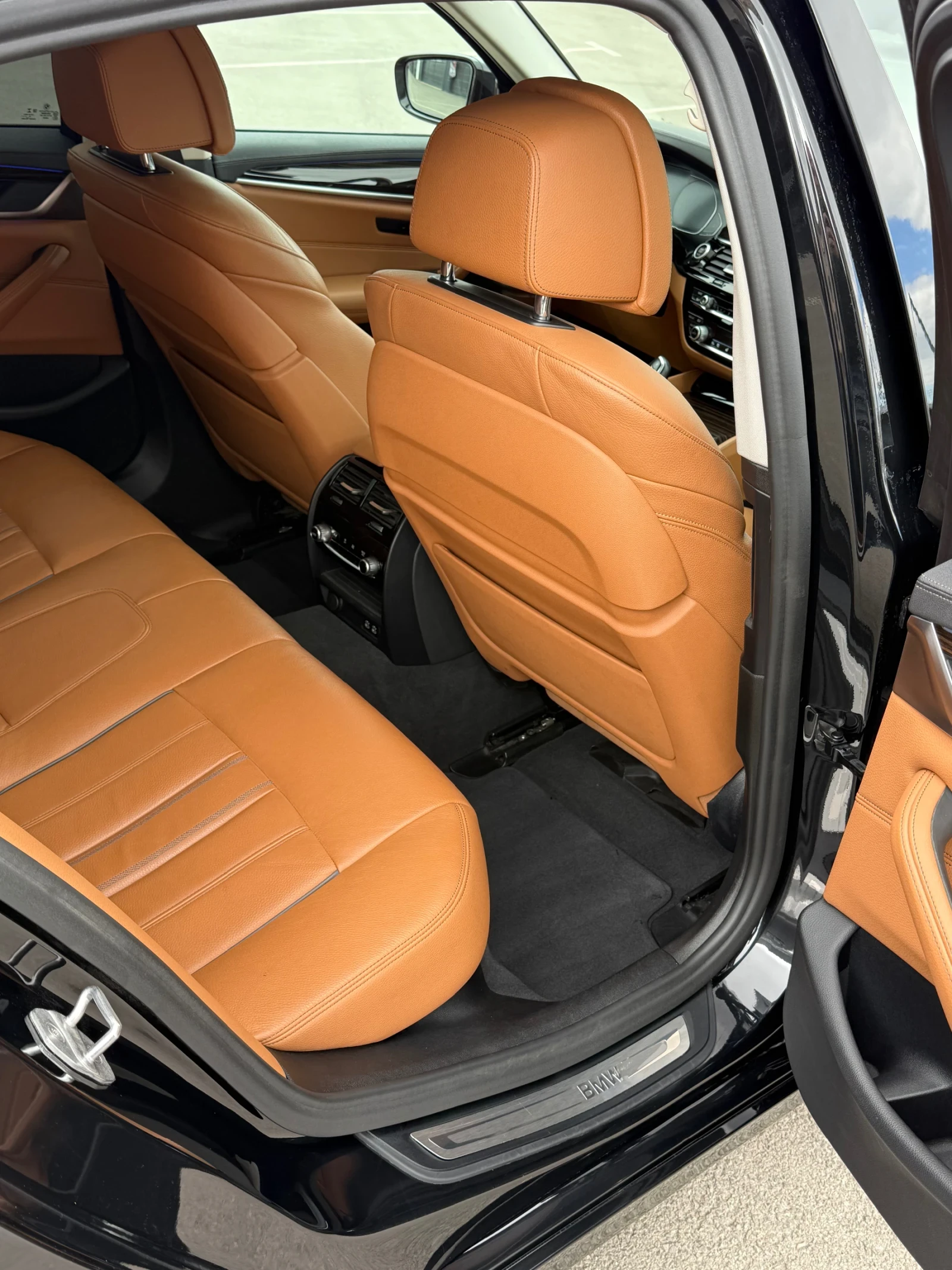 BMW 520 XD MILD HIBLID, снимка 12 - Автомобили и джипове - 55864248