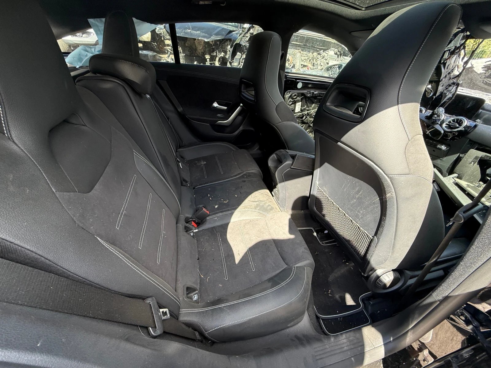 Mercedes-Benz CLA 200, снимка 6 - Автомобили и джипове - 55951867