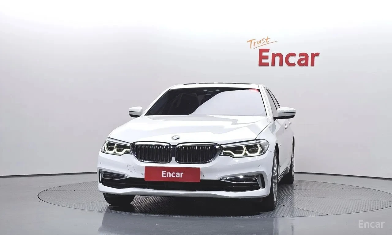BMW 530 i Luxury Plus| HUD| ПАМЕТ| ОБДУХ| ПАНО| 3 КЛЮЧА, снимка 3 - Автомобили и джипове - 56107990