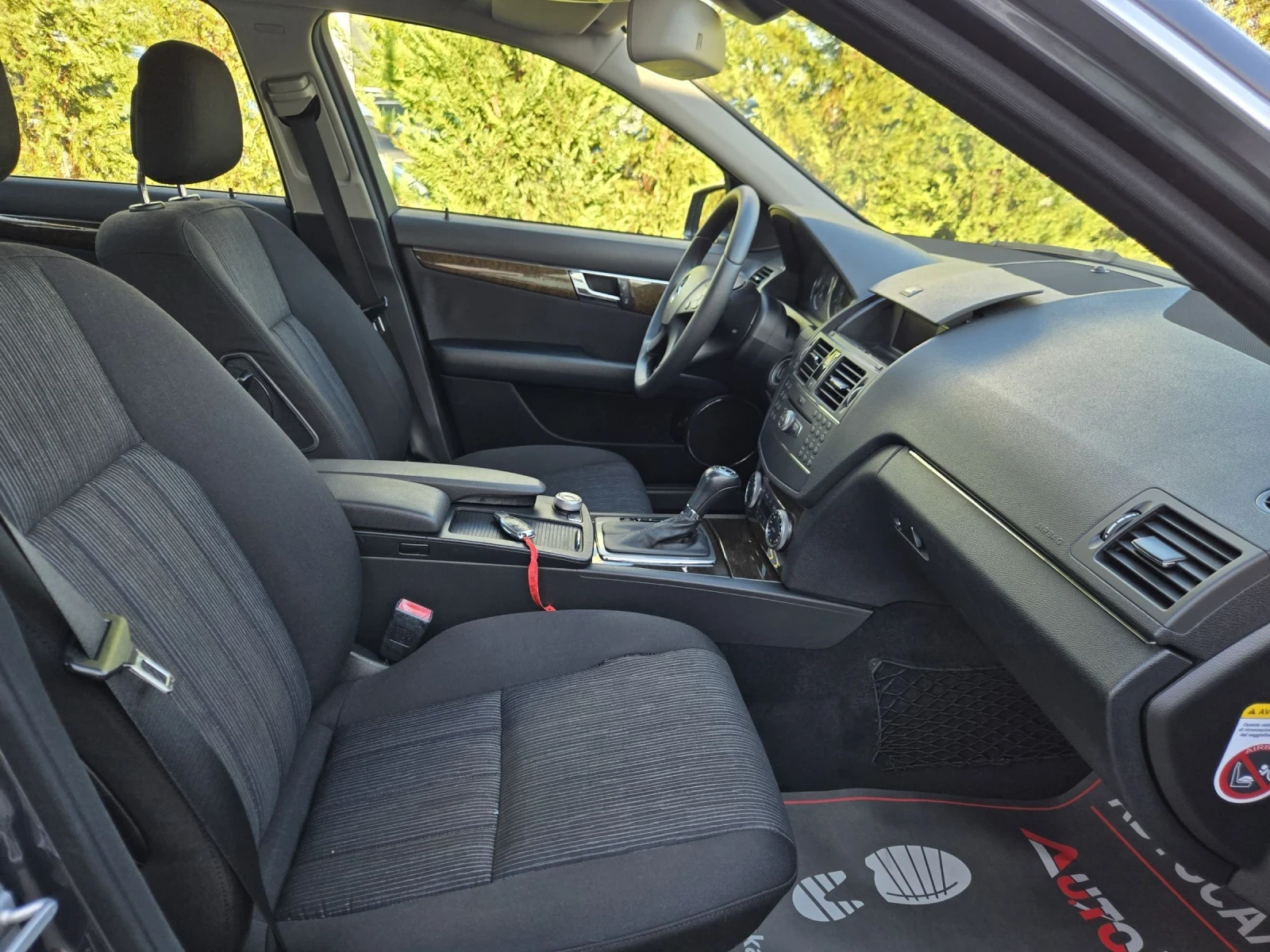 Mercedes-Benz C 220 2.2CDI-170кс= АВТОМАТ= АВТОПИЛОТ= КЛИМАТРОНИК, снимка 14 - Автомобили и джипове - 56247482