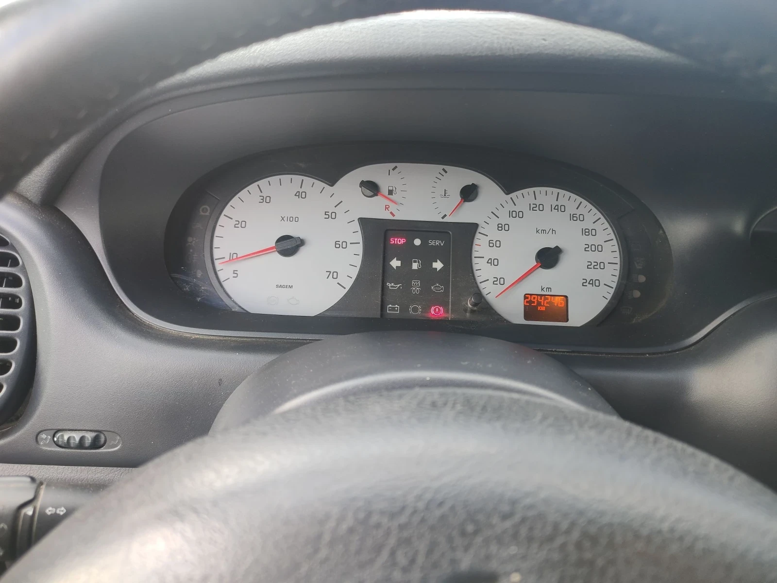 Renault Megane Coach, снимка 12 - Автомобили и джипове - 56616881