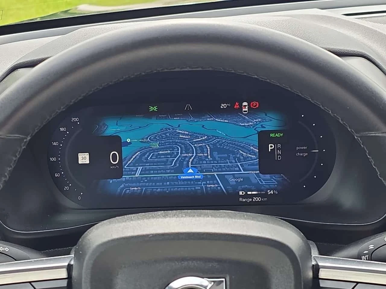 Volvo C40 * Twin eAWD Plus * DRIVER ASSIST / CARPLAY / ROOF , снимка 10 - Автомобили и джипове - 56637070