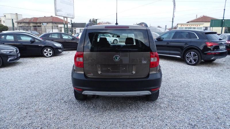 Skoda Yeti 1.6 TDI* NAVI* TOP* , снимка 5 - Автомобили и джипове - 48369898