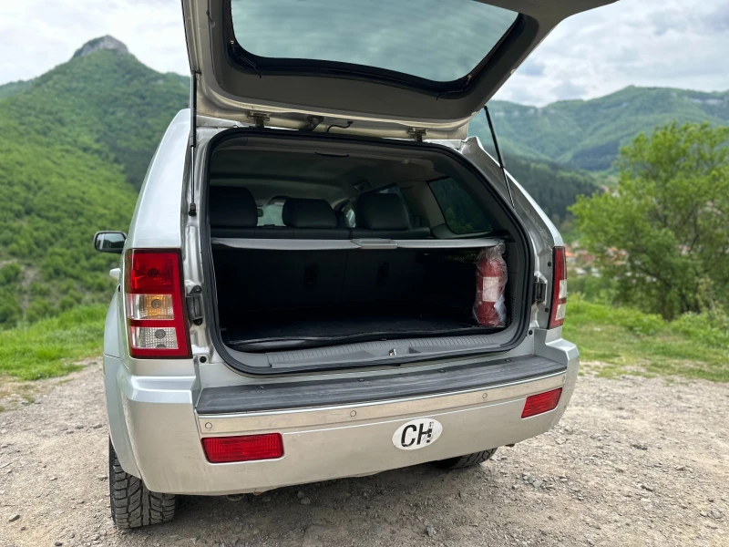 Jeep Grand cherokee OverLand, снимка 8 - Автомобили и джипове - 51373172