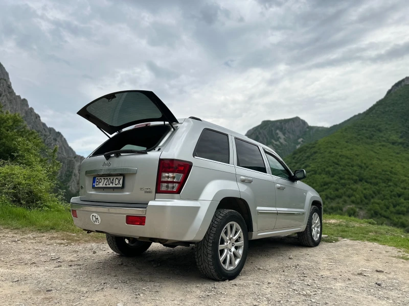 Jeep Grand cherokee OverLand, снимка 7 - Автомобили и джипове - 51373172