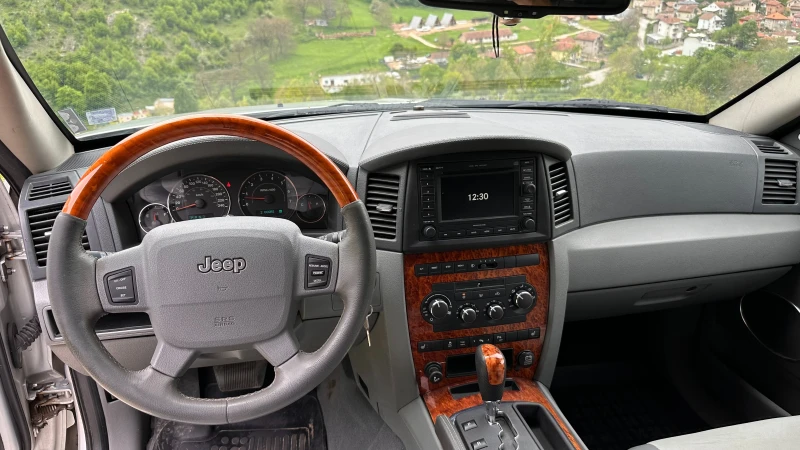 Jeep Grand cherokee OverLand, снимка 10 - Автомобили и джипове - 51373172