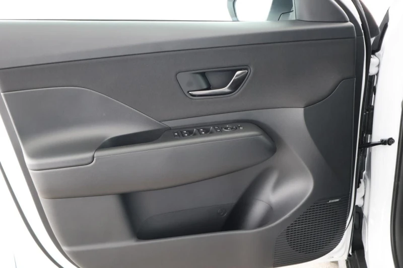 Hyundai Kona 1.6/199HP/N-LINE/BOSE/CAM/KLESS/ACC/510v, снимка 15 - Автомобили и джипове - 50461568