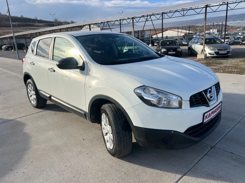Nissan Qashqai 1.5dci, снимка 9 - Автомобили и джипове - 52890379