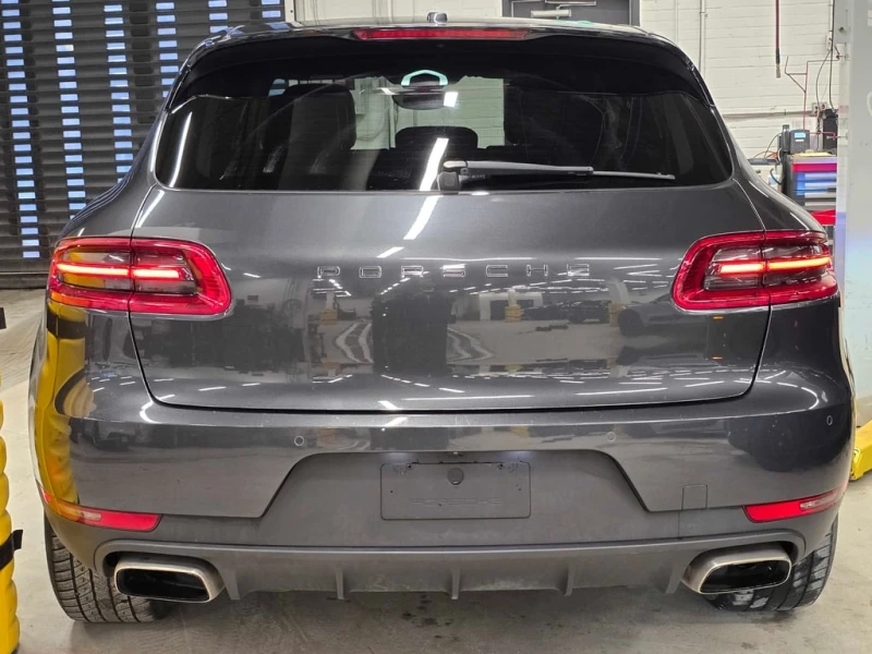 Porsche Macan * AWD 4dr * CARFAX * БЕЗ ПЪРВОНАЧАЛНА ВНОСКА, снимка 4 - Автомобили и джипове - 53210900
