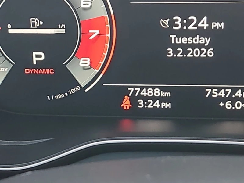 Audi SQ5  / TECHNIK / DISTRONIC / 360 / CARBON / CARFAX, снимка 9 - Автомобили и джипове - 53382791