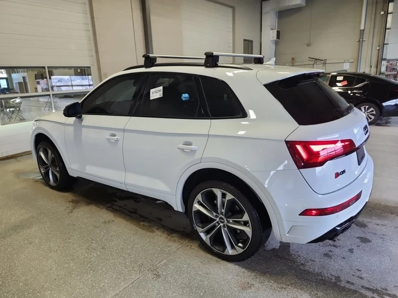 Audi SQ5  / TECHNIK / DISTRONIC / 360 / CARBON / CARFAX, снимка 4 - Автомобили и джипове - 53382791