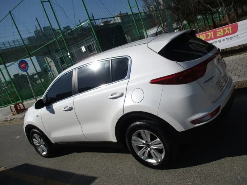 Kia Sportage 4Th Generation Diesel 1.7 2Wd Trendy, снимка 6 - Автомобили и джипове - 55061799