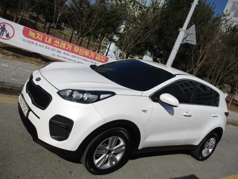 Kia Sportage 4Th Generation Diesel 1.7 2Wd Trendy, снимка 2 - Автомобили и джипове - 55061799