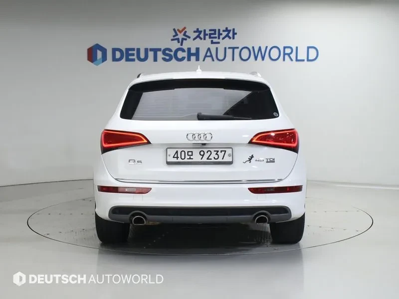 Audi Q5 3.0 TDI Quattro, снимка 4 - Автомобили и джипове - 55130853