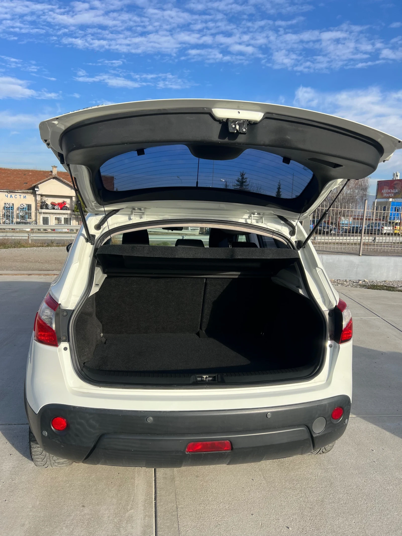 Nissan Qashqai 1.5dci - изображение 6