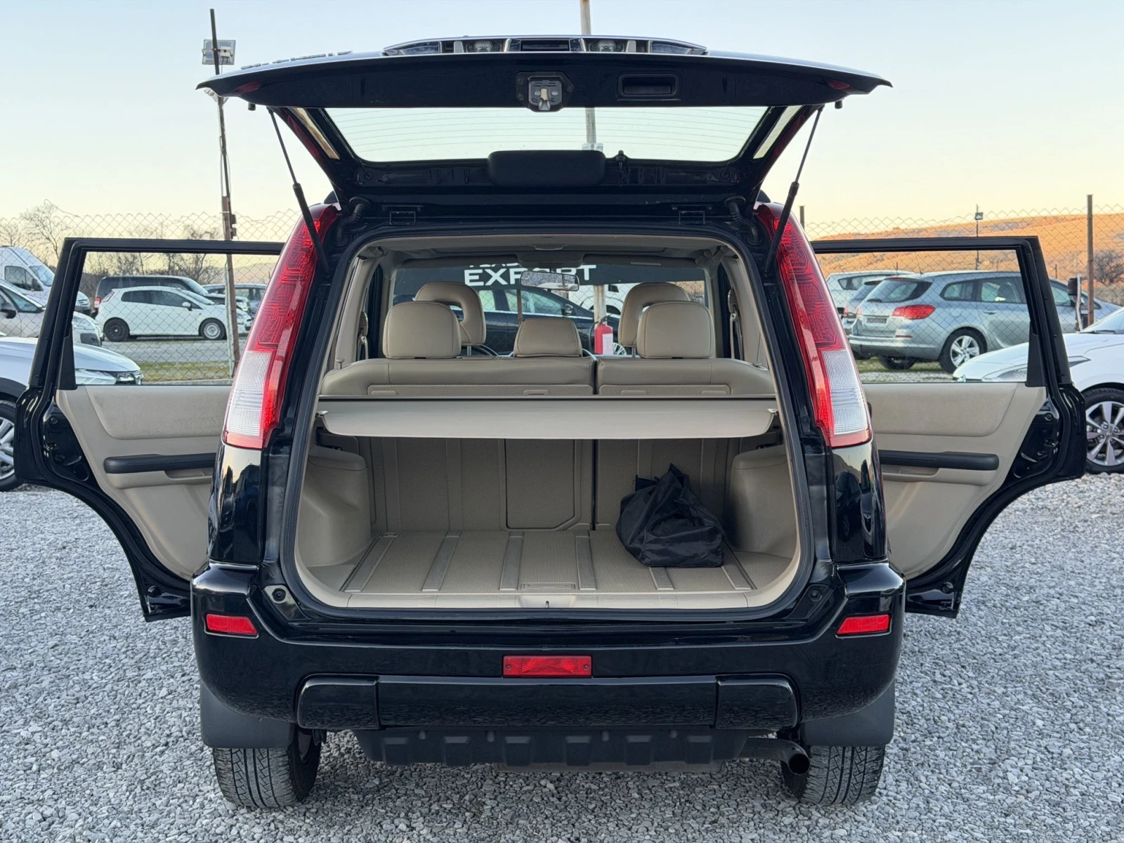 Nissan X-trail 2.0i 4x4 TOP - изображение 10