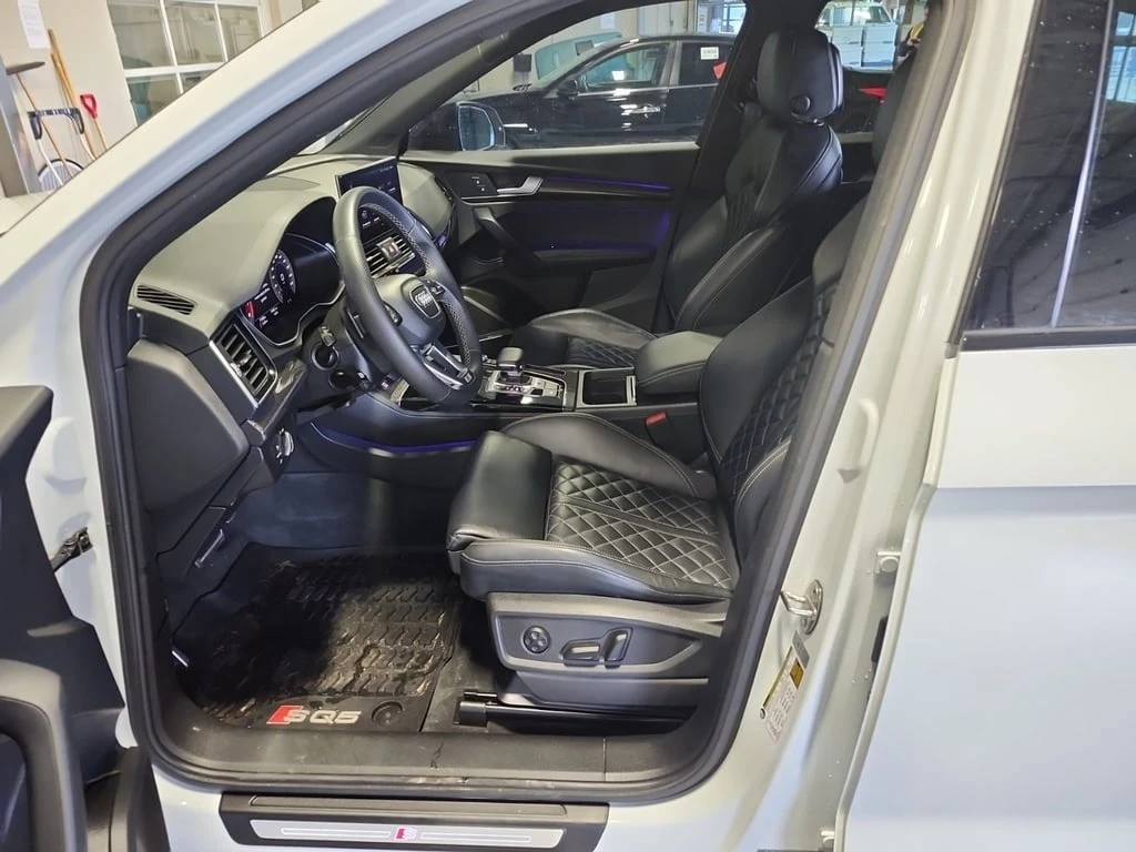 Audi SQ5  / TECHNIK / DISTRONIC / 360 / CARBON / CARFAX - изображение 7