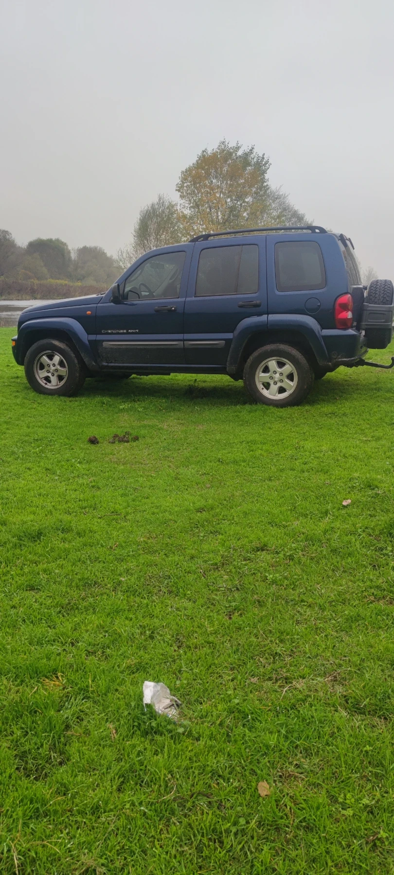 Jeep Cherokee 3.7 - изображение 4