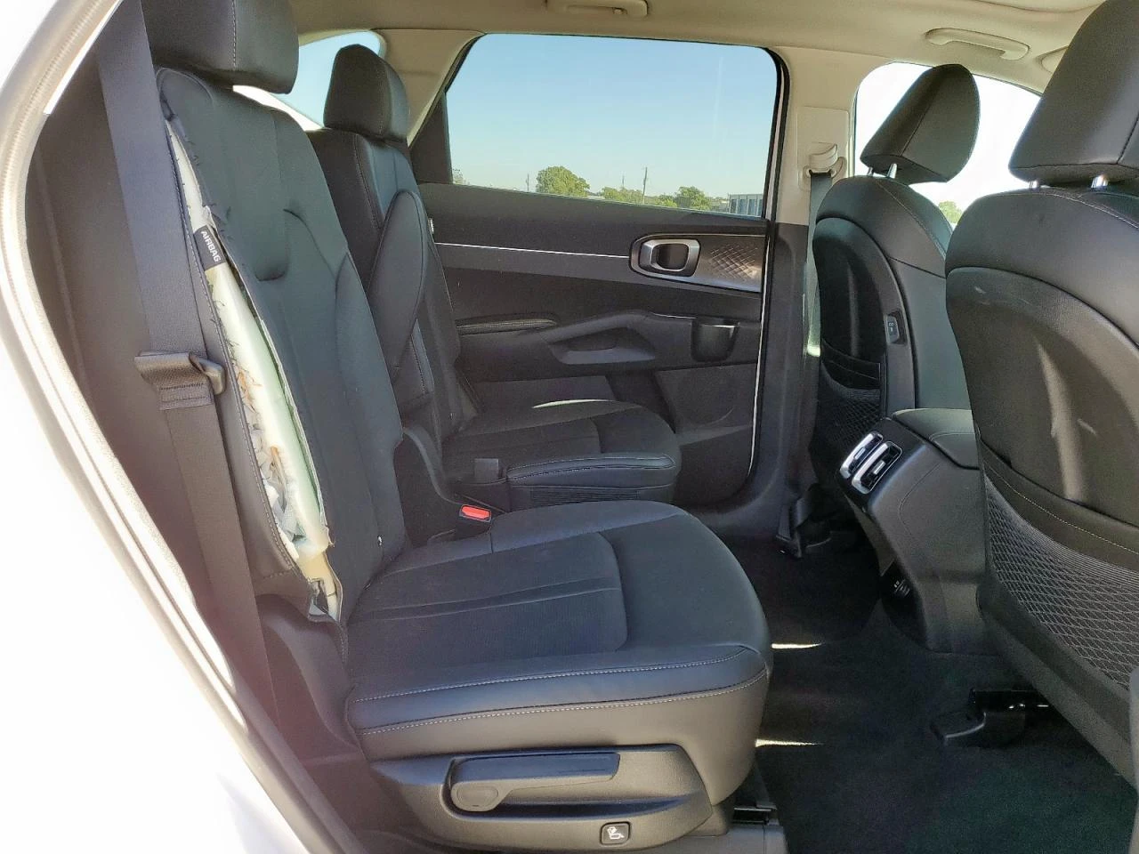 Kia Sorento * ЕХ* КОЖА* ПАНОРАМА* LED* NAVI* 6+ 1* , снимка 11 - Автомобили и джипове - 53755720