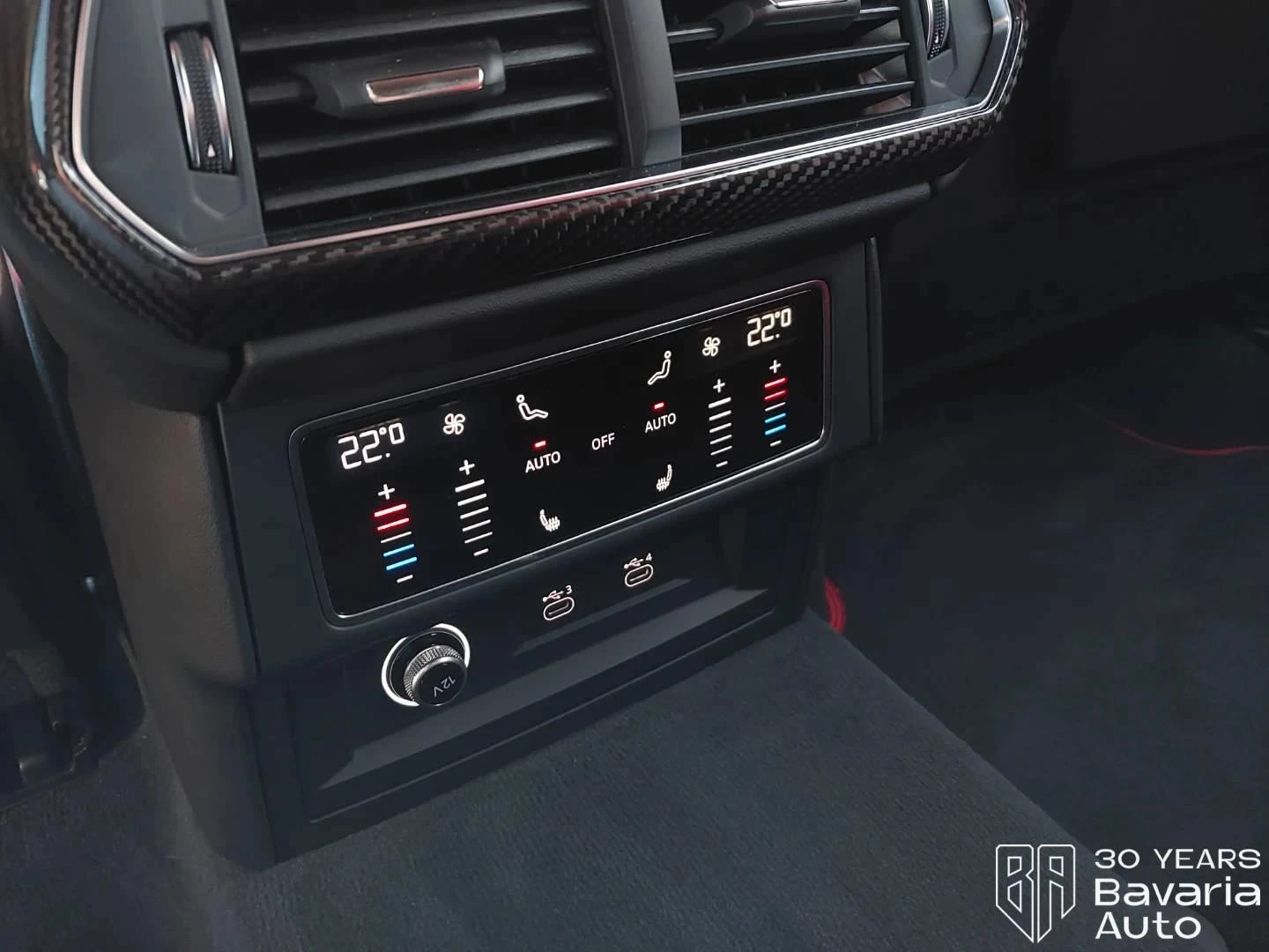 Lamborghini Urus B/O Sound Panorama Carbon Ceramic, снимка 16 - Автомобили и джипове - 53928297