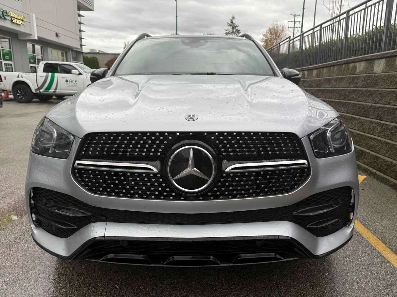 Mercedes-Benz GLE 350 BURMESTER| PANO| 360 КАМЕРИ| ПАМЕТ| , снимка 2 - Автомобили и джипове - 54066351
