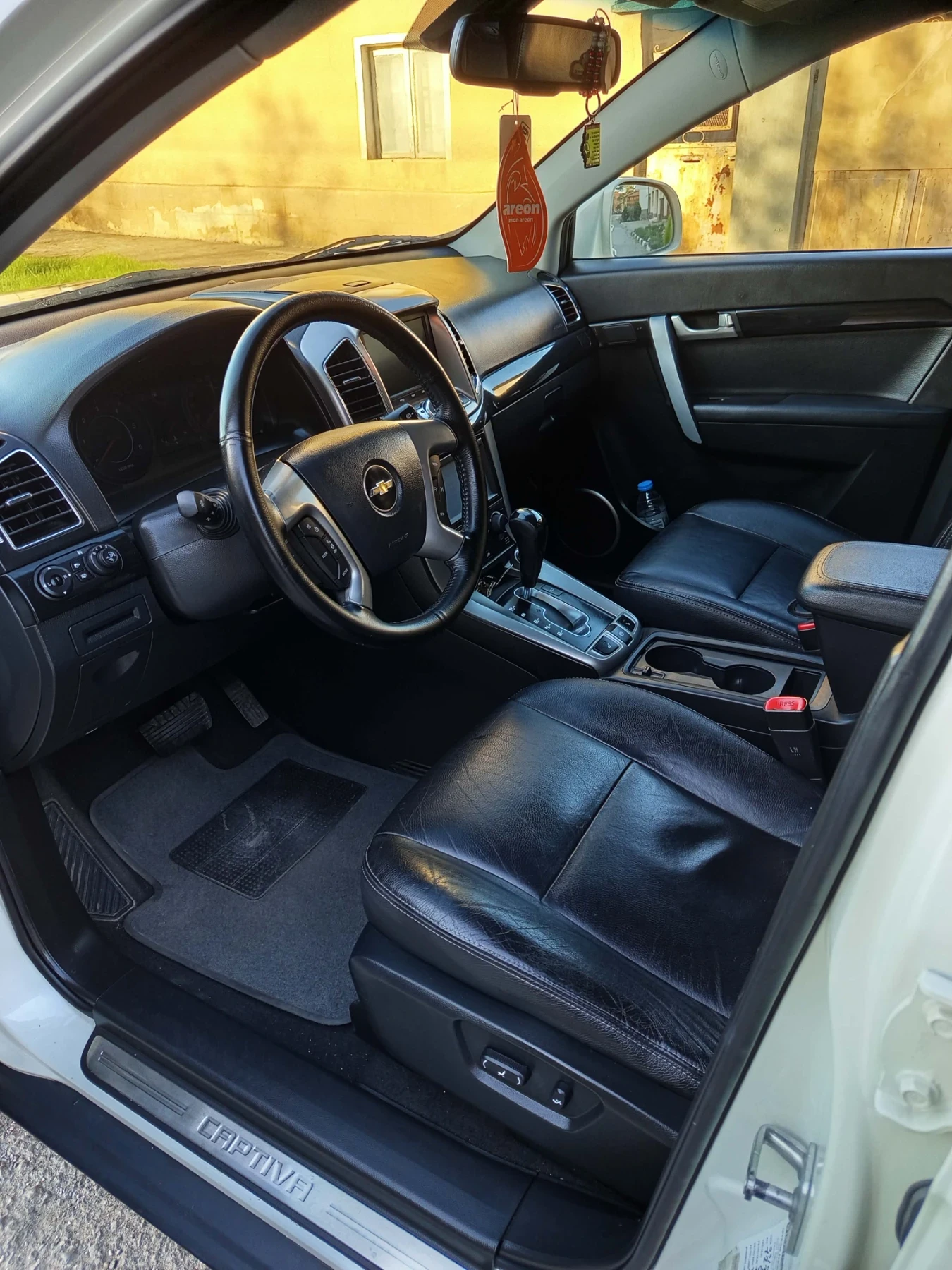 Chevrolet Captiva, снимка 15 - Автомобили и джипове - 54413595