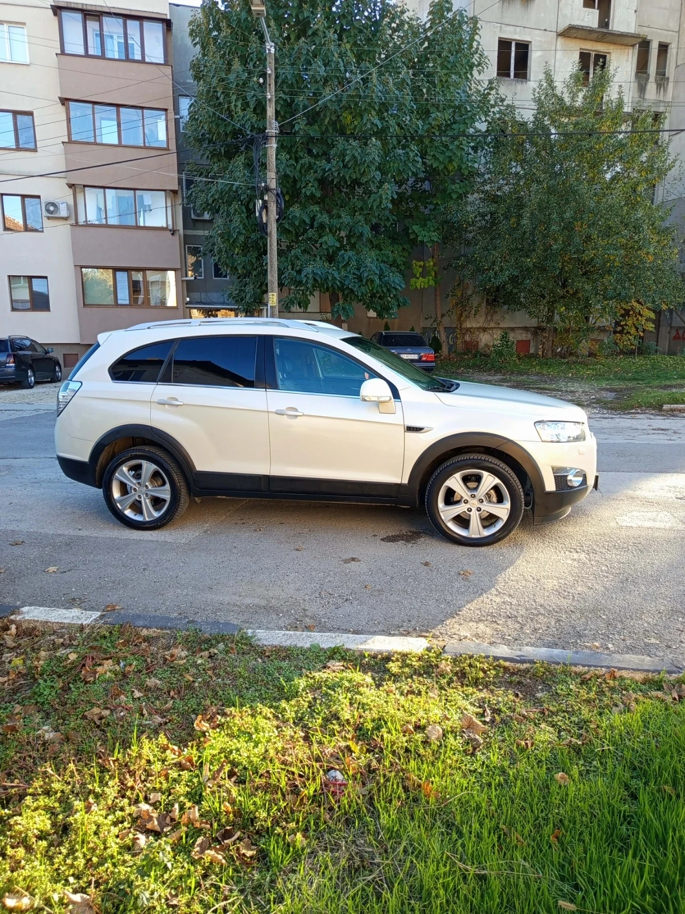 Chevrolet Captiva, снимка 7 - Автомобили и джипове - 54413595