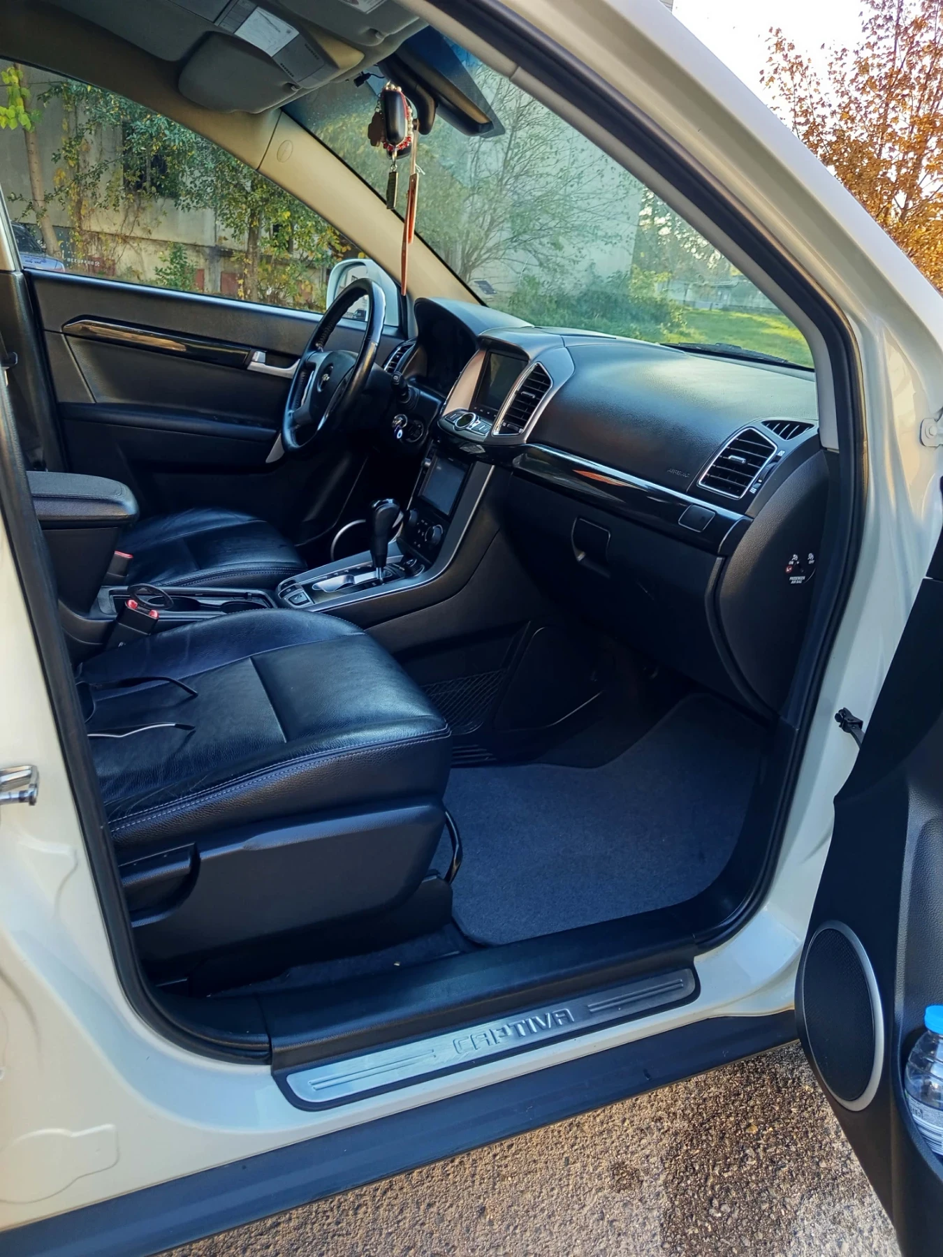 Chevrolet Captiva, снимка 14 - Автомобили и джипове - 54413595