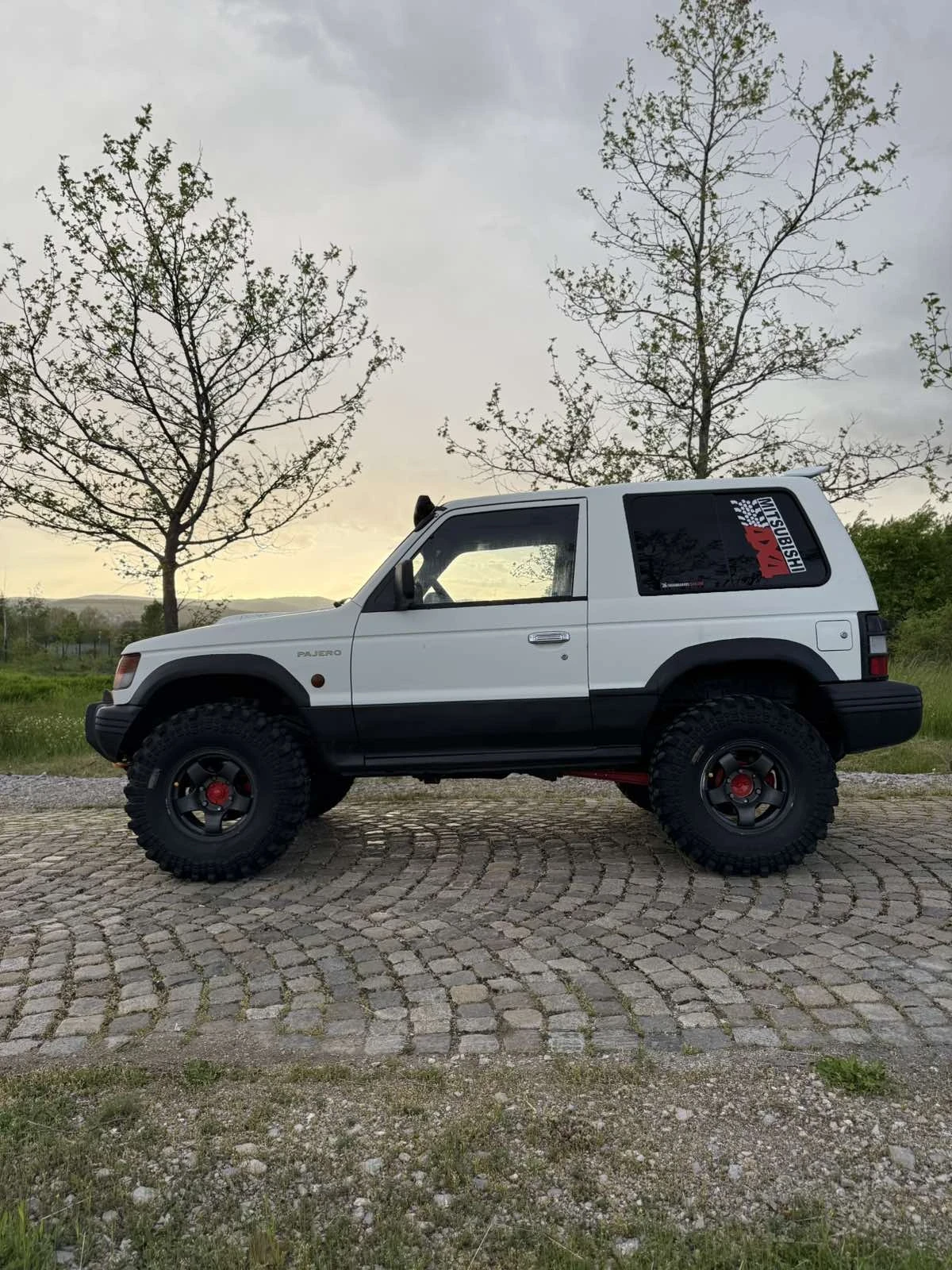 Mitsubishi Pajero 2.5, снимка 6 - Автомобили и джипове - 54511672
