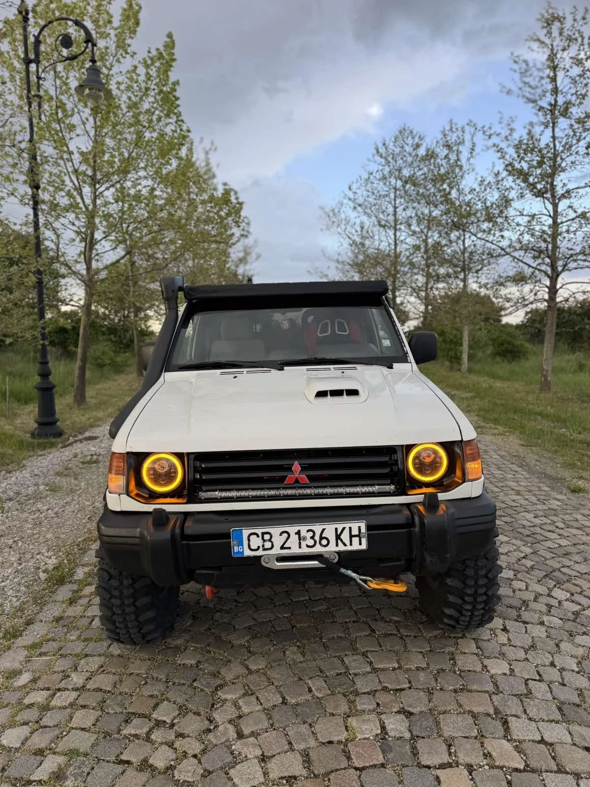 Mitsubishi Pajero 2.5, снимка 9 - Автомобили и джипове - 54511672