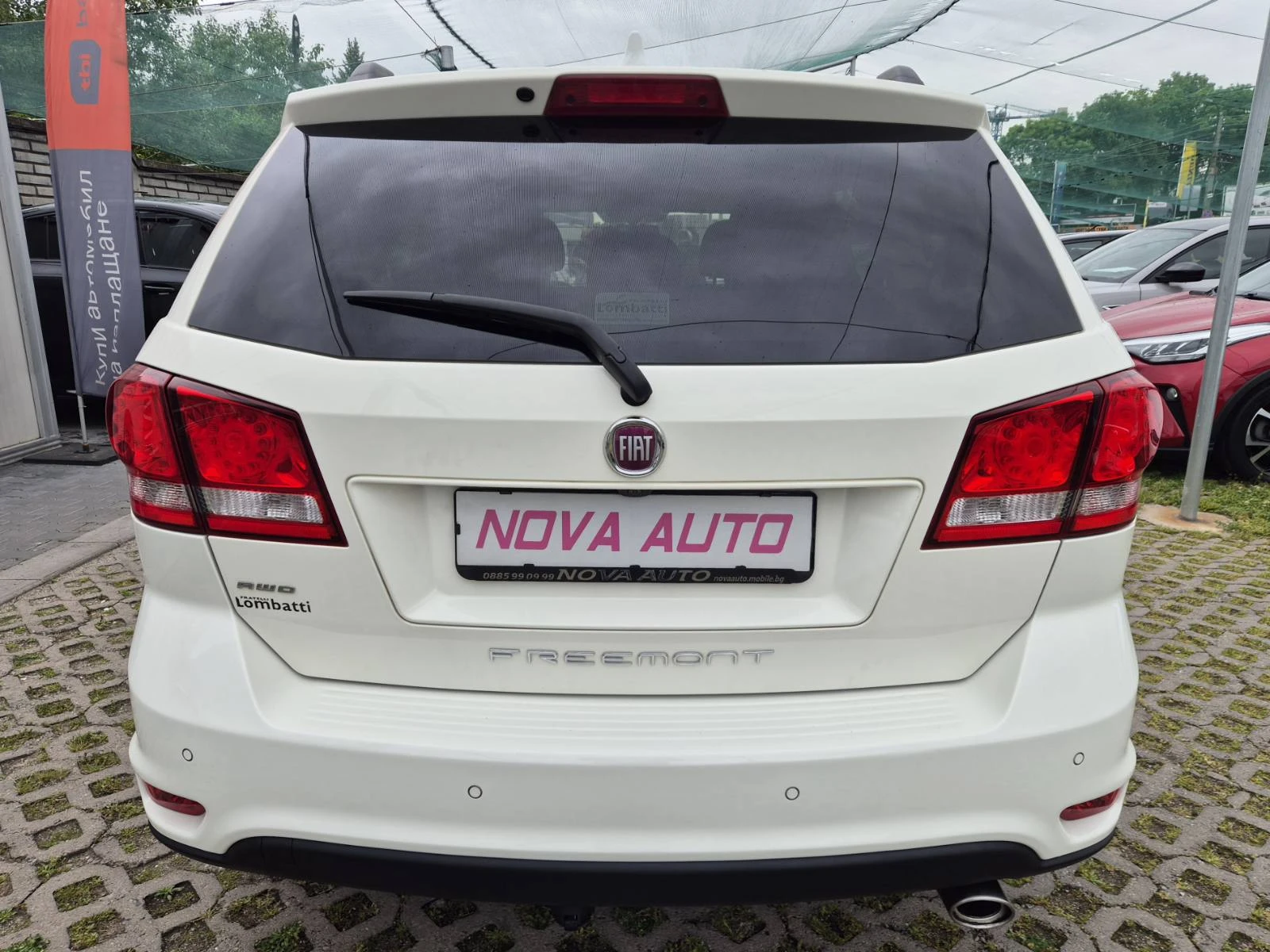 Fiat Freemont 2.0D-4X4-AUTOMATIC-7МЕСТА, снимка 3 - Автомобили и джипове - 54647380