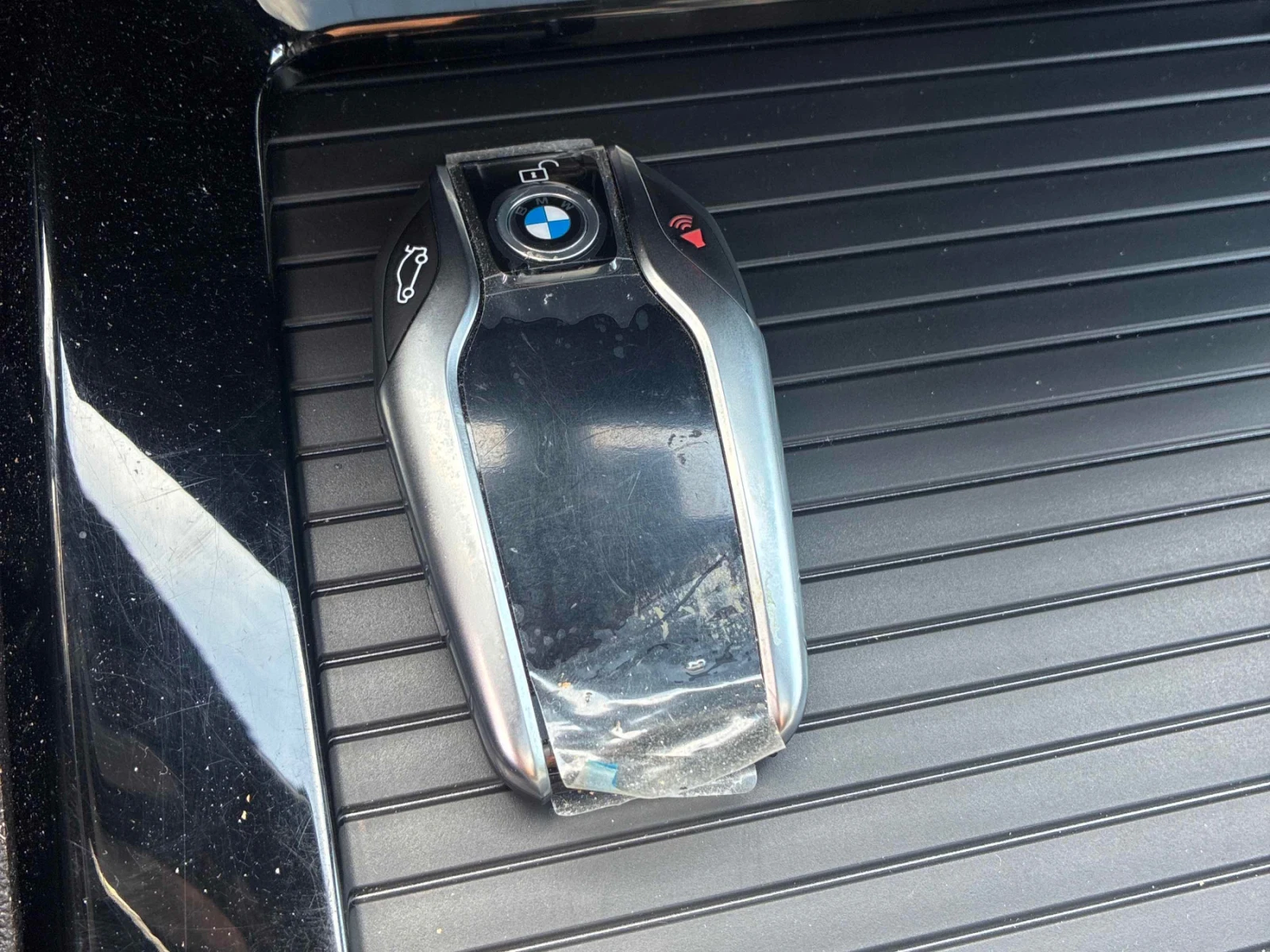 BMW X3 * ДИСТРОНИК* HUD* 360* ОБДУХВАНЕ* HK* ГУМИ+ ДЖАНТИ, снимка 12 - Автомобили и джипове - 55070511
