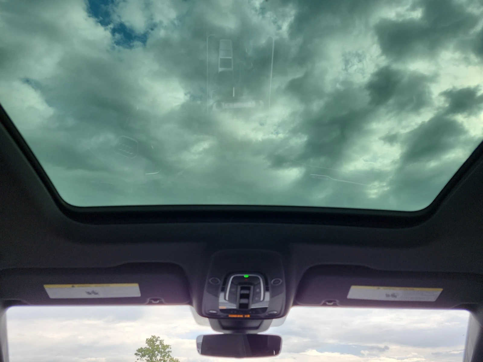 Audi Q8 Technik/ДИСТРОНИК/360 КАМ/ПАНО/2 КЛЮЧА/ОБДУХ, снимка 10 - Автомобили и джипове - 55081138