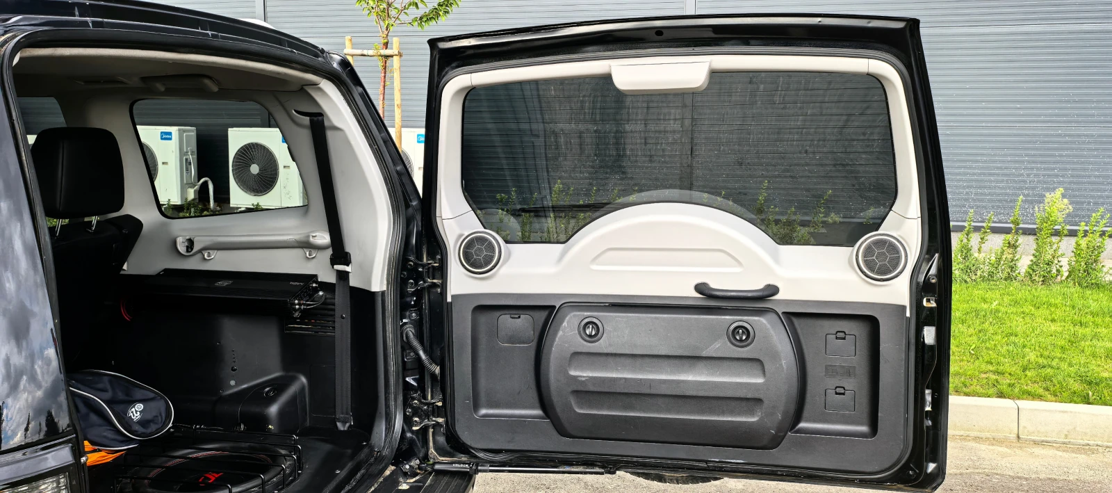 Mitsubishi Pajero 3.2 DI-D, снимка 10 - Автомобили и джипове - 56210352