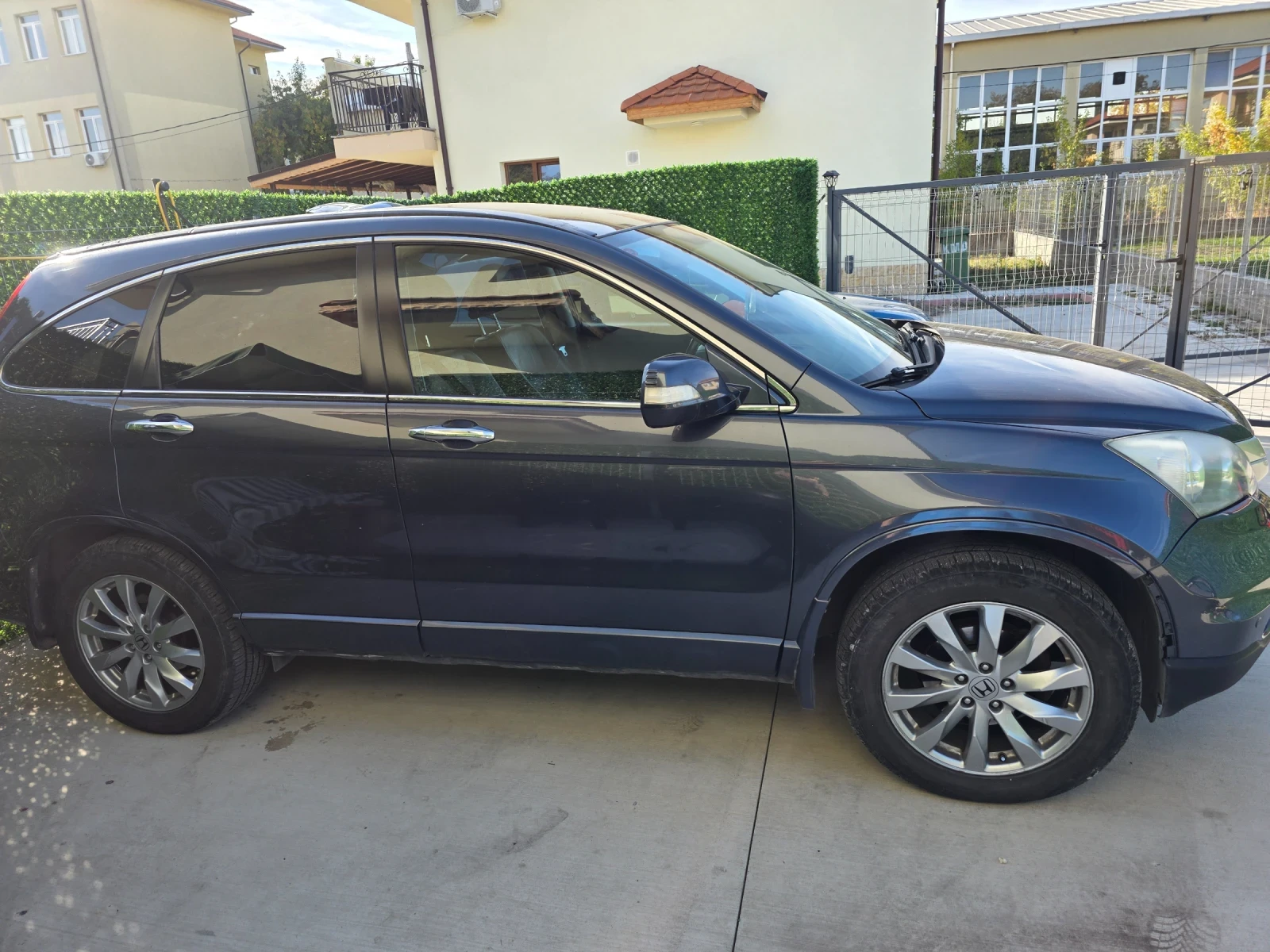 Honda Cr-v 2.2 tdi, снимка 2 - Автомобили и джипове - 56395315