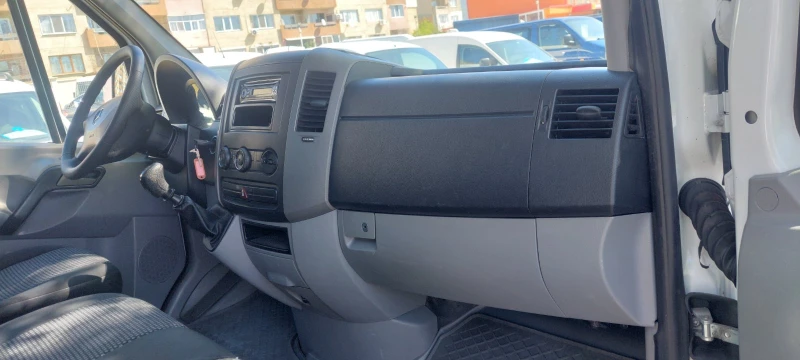 Mercedes-Benz Sprinter 418 3.0 cdi клима, снимка 15 - Бусове и автобуси - 50133307