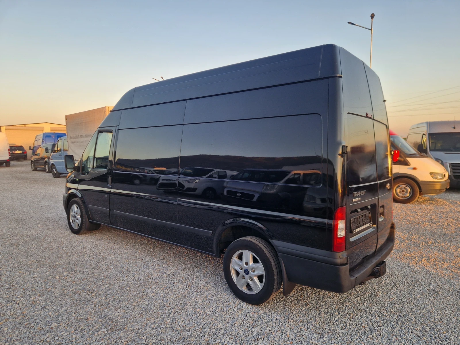 Ford Transit Maxxi - изображение 5