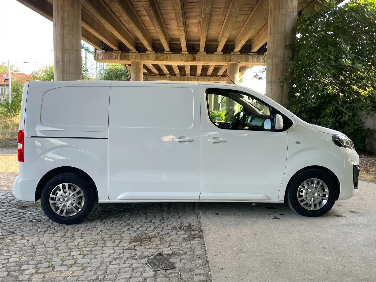 Opel Vivaro Edition-FUL-LED - изображение 4