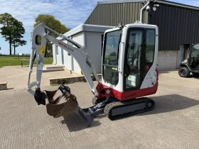      Takeuchi TB216