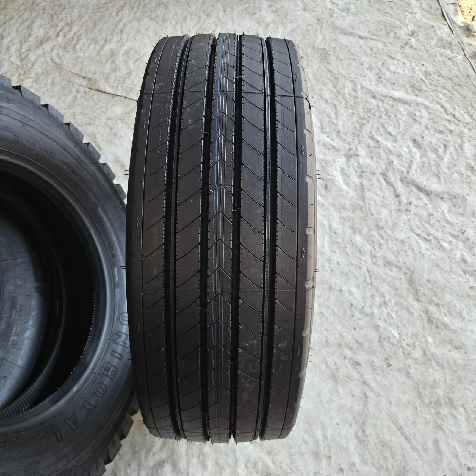  305/70R19.5 | Mobile.bg   2