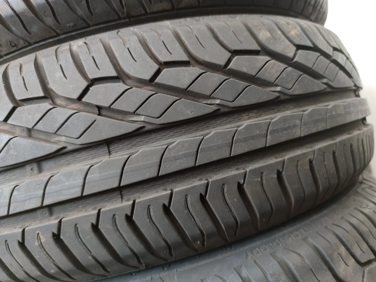 Гуми Летни 185/65R15, снимка 2 - Гуми и джанти - 56664499