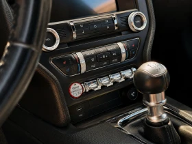 Ford Mustang 2.3 Eco-Boost, снимка 3