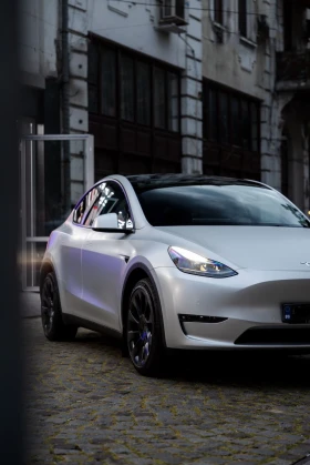 Tesla Model Y Long Range 4x4, снимка 4