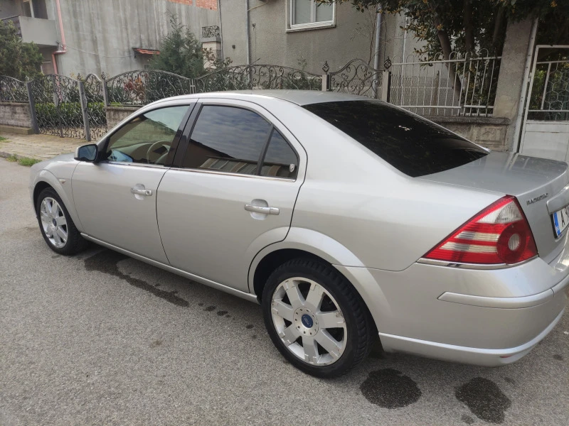 Ford Mondeo 2.2Tdci Titanium, снимка 13 - Автомобили и джипове - 47384489