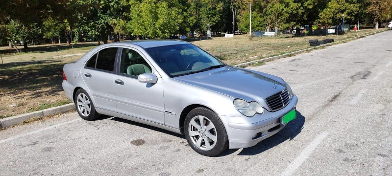 Mercedes-Benz C 180 Kompressor, снимка 1 - Автомобили и джипове - 47220518